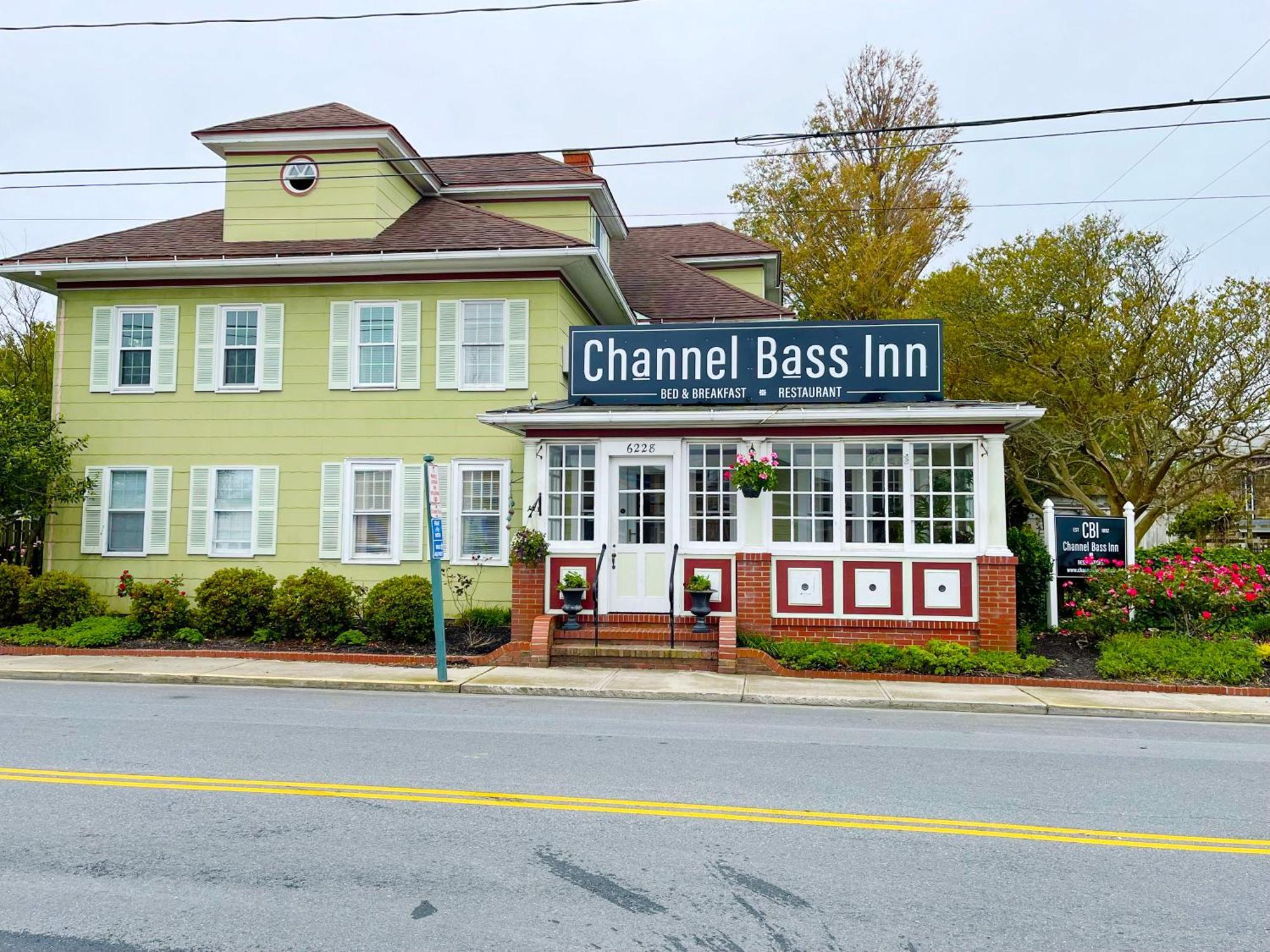 Channel Bass Inn And Restaurant Chincoteague Eksteriør billede